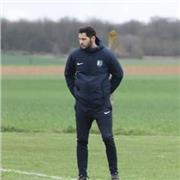 Educateur diplômé du Brevet de Moniteur Football (Carte Pro) Je vous propose des séances football aux alentours de La Rochelle et